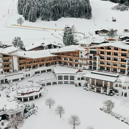 Sporthotel Ellmau In Tirol-3