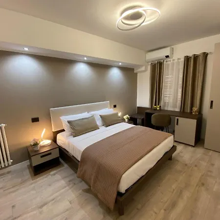 Hotel Plaza Ungheria-2