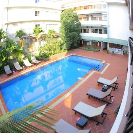 Freedom Hotel-2
