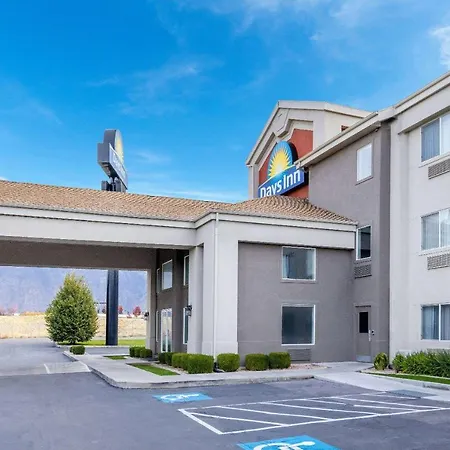 Days Inn By Wyndham Springville-3