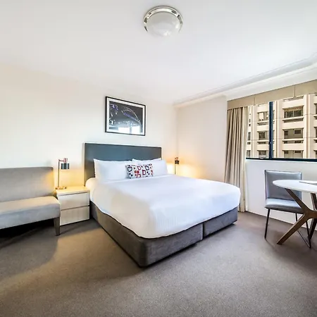 Oaks Sydney Castlereagh Suites-2