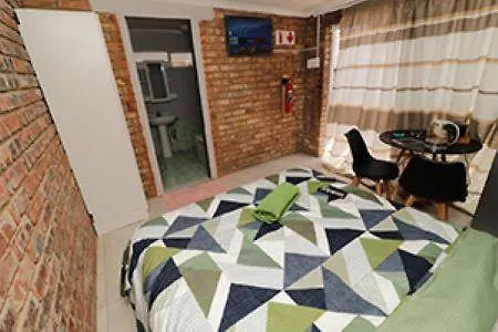 Quintax Guest House-2
