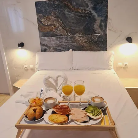 Hostal Avenida Andalucia - Solo Adultos-3