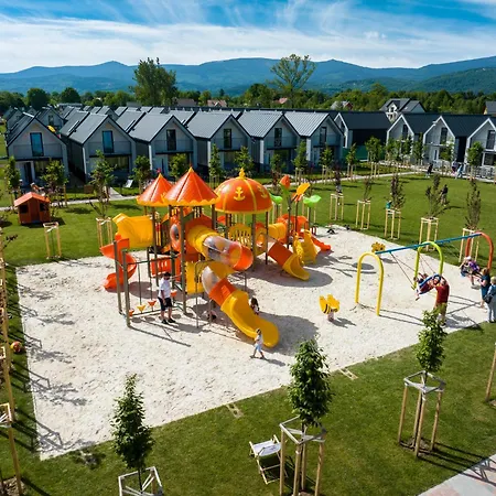 Holiday Park & Resort Cieplice Zdroj-3