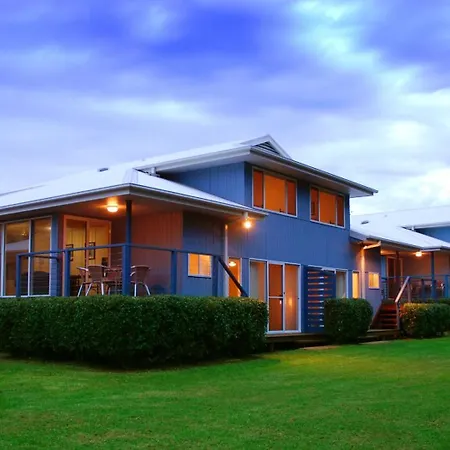 Flynns On Surf Beach Villas-3