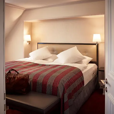 Hotel Schweizerhof Zuerich-2
