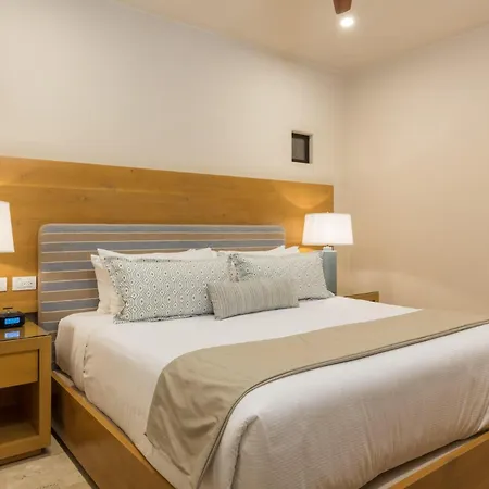 Beachfront 2 Bdrm Condo In Exclusive Diamante Golf-3