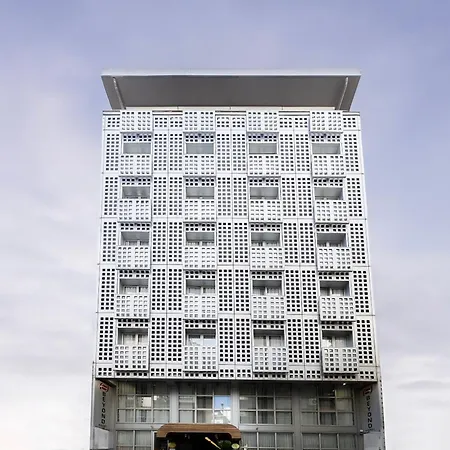 Hotel Beyond-2