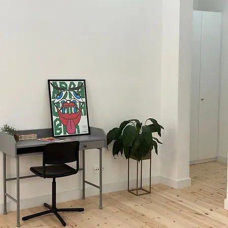 Modern Bedroom In Lisbon-2