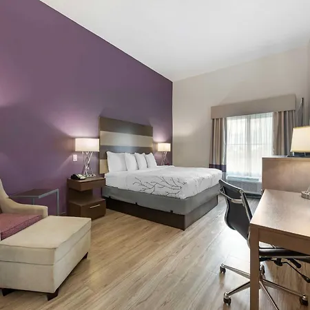Best Western Plus Buda Austin Inn & Suites-2