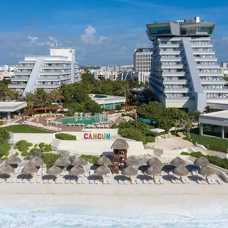 Park Royal Beach Cancun-3