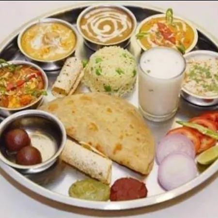 Hotel Aradhna Inn-3