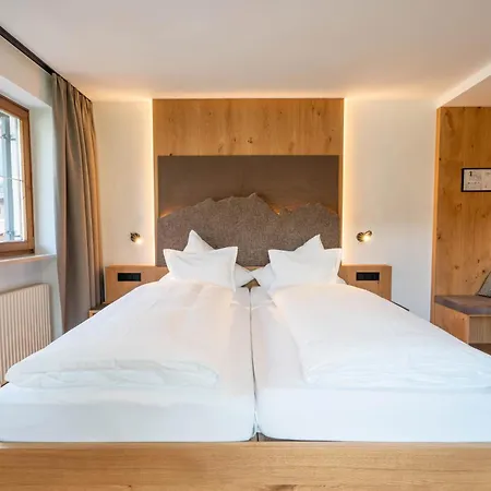 Hotel Edelweiss-2
