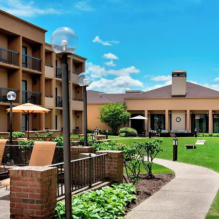 Courtyard By Marriott Chicago Waukegan / Gurnee-2