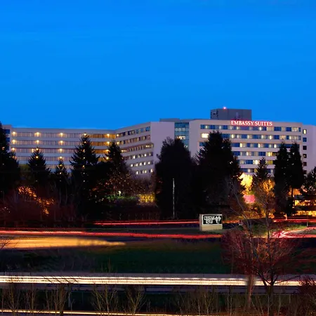 Embassy Suites By Hilton Portland Tigard-3