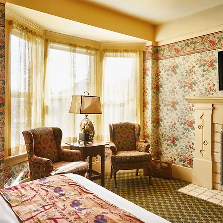 Petite Auberge-2