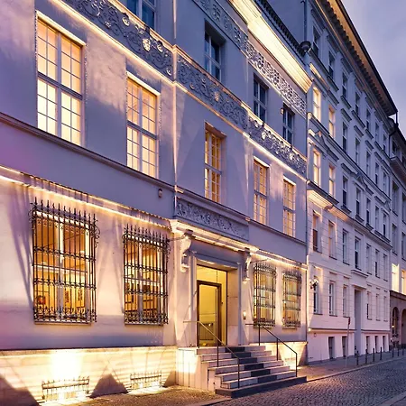 art'otel berlin mitte, part of Radisson Hotel Group-3