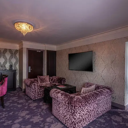 Clontarf Castle Hotel-3