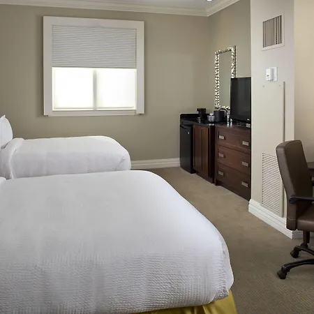 Courtyard By Marriott New Orleans French Quarter/Iberville-3