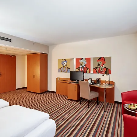 H+ Hotel Leipzig-3