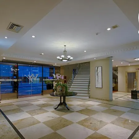 Hotel Victoria Villa Curitiba by Nacional Inn-2