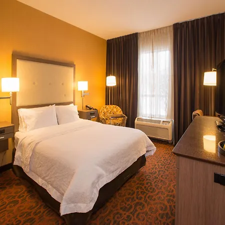 Hampton Inn Toronto-Mississauga West-3