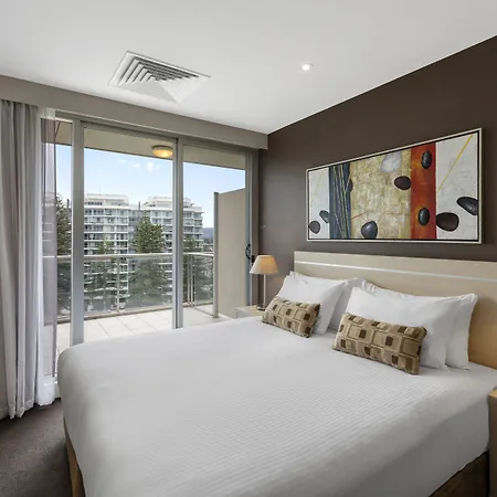 Oaks Glenelg Plaza Pier Suites-3