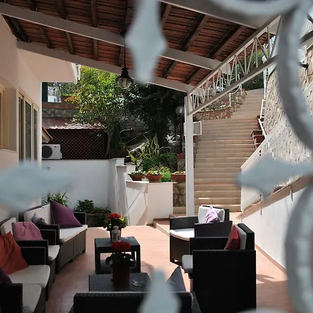 Hotel Villa Fiorita-3