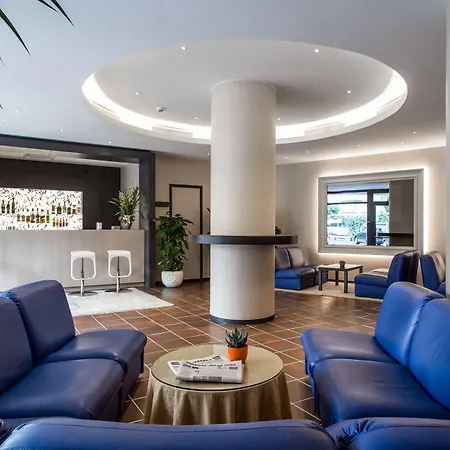 Hotel Mirage-2
