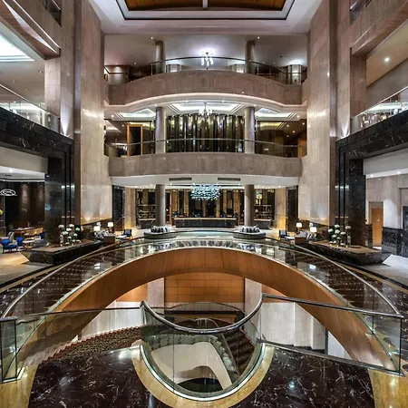 The Ritz-Carlton Jakarta, Mega Kuningan-3