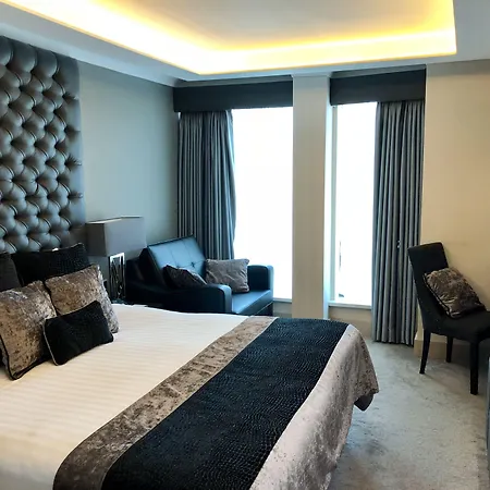 The Continental Hotel And Spa, Heathrow-3