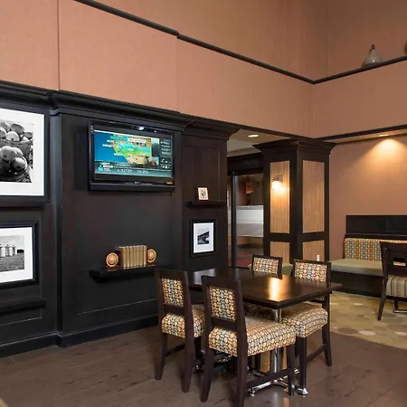 Hampton Inn & Suites Danville-3