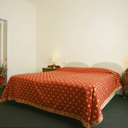 La Maison Royale-2