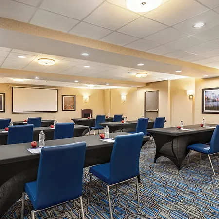 Holiday Inn Express Hotel & Suites Fredericksburg By Ihg-3
