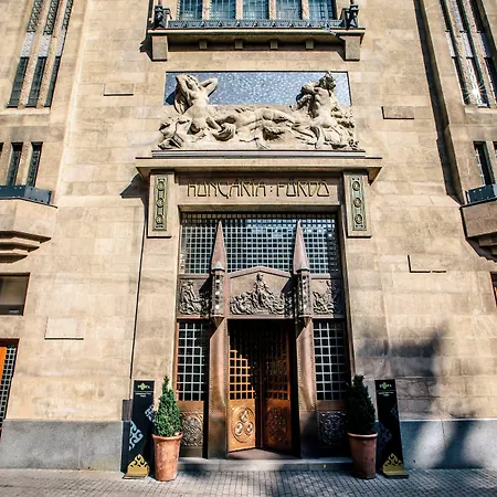 Continental Hotel Budapest-2