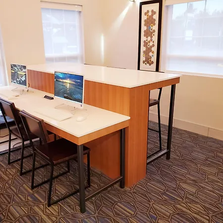 Holiday Inn Express & Suites Lincoln City By Ihg-2