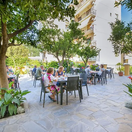 Hotel Leone-3