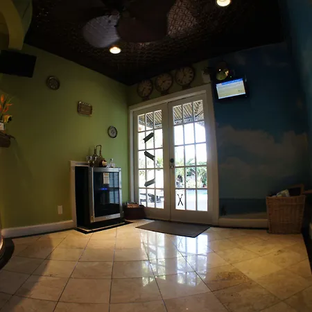 Seascape Tropical Inn (Adults Only)-3