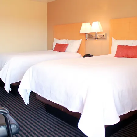 Travelodge By Wyndham Vallejo-2