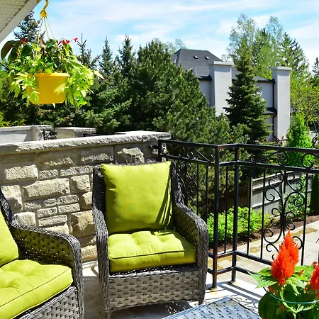 Explorer House Bed & Breakfast-2