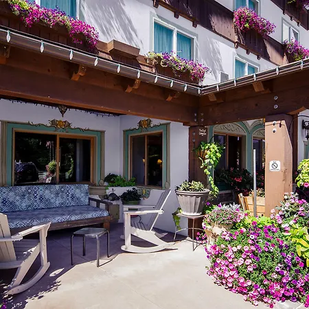 Bavarian Lodge-3