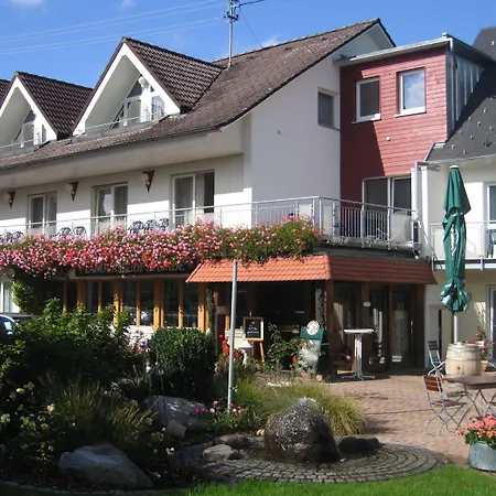 Landhotel zur Linde-3