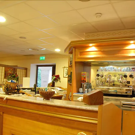 Hotel Castel Miramonti-3