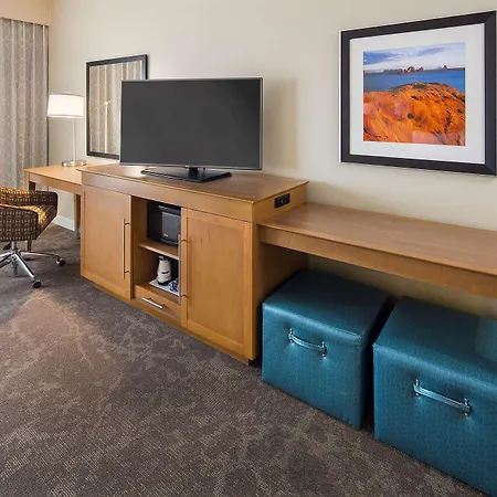 Hampton Inn & Suites Page - Lake Powell-3