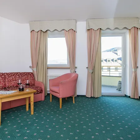 Aparthotel Kronplatz Luxury House-3