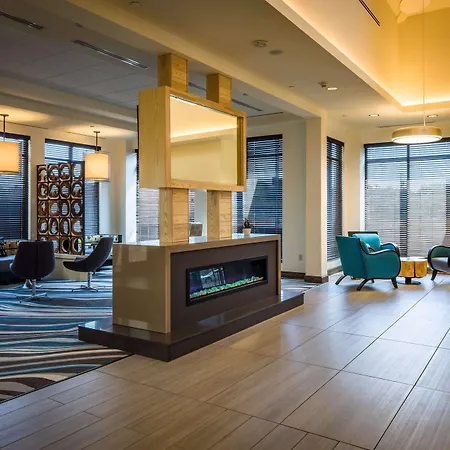 Hilton Garden Inn Pittsburgh Airport-3