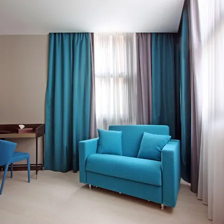 The Hive Hotel-3