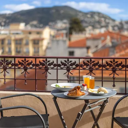 Best Western Plus Hôtel Massena Nice-3