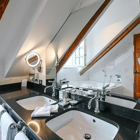 Hotel & Spa Le Bouclier D'Or-3