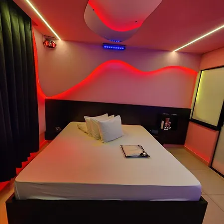 Fashion Motel-3